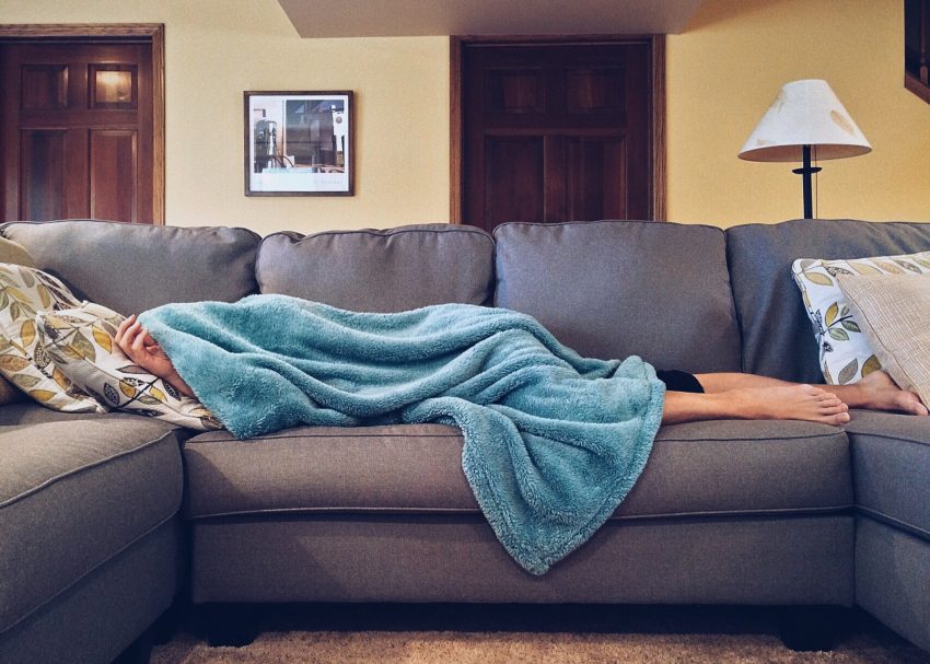 11 remedii pentru raceala si gripa pe care le poti face acasa